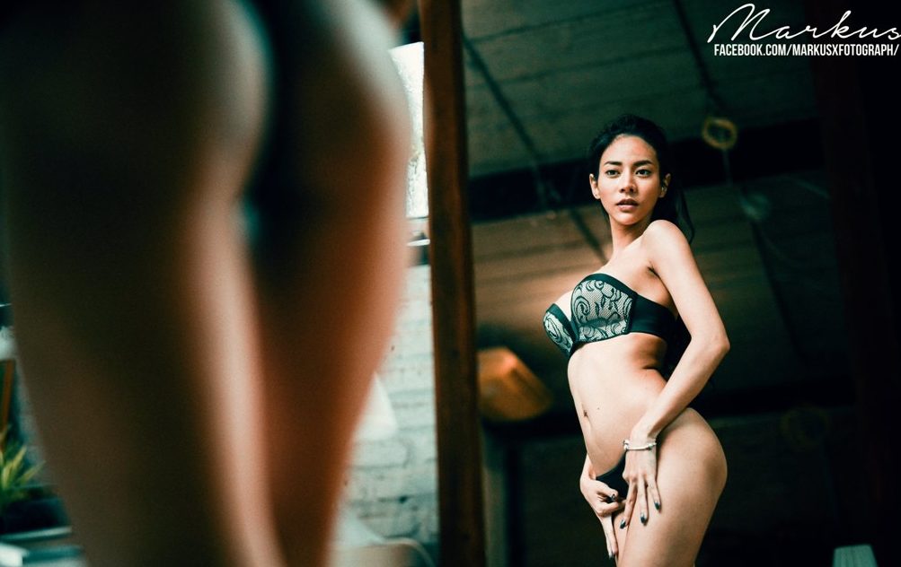 hot asian girl sexy bedroom photos