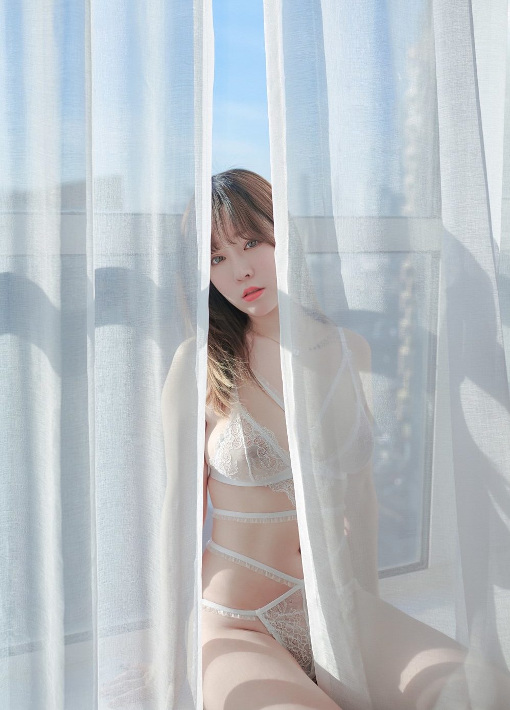 wang yu chun sexy asian girl white lingerie 