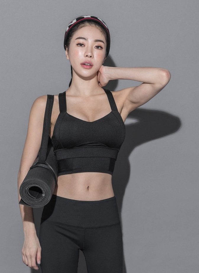 An Seo Rin gym clothes