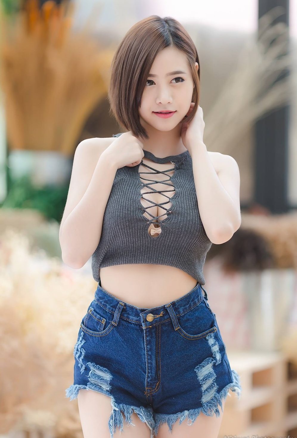 hot thai girl Kanokporn Sopontaweesab sexy and wild