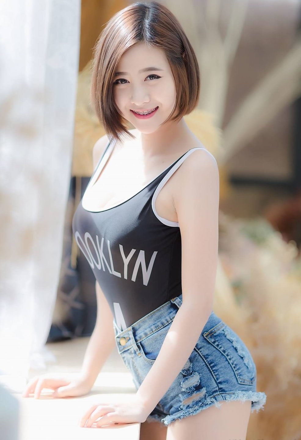 hot thai girl Kanokporn Sopontaweesab sexy and wild