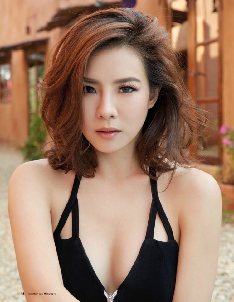 10 Popular Thai Actresses Who Are Actually Worth Following On Twitter