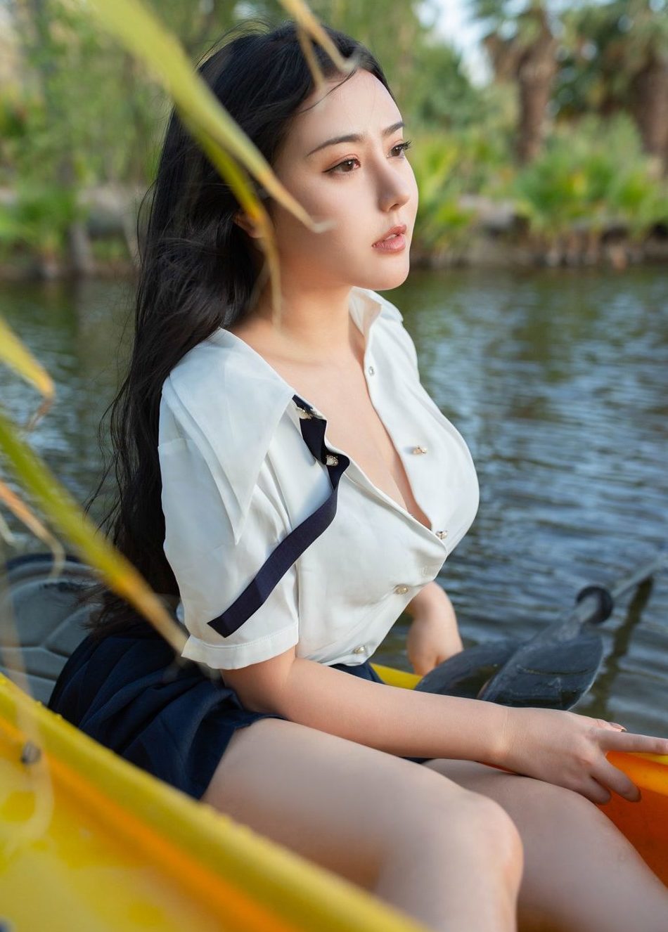 Naughty Students Gets Kinky and gets naked on A Boat Ride 