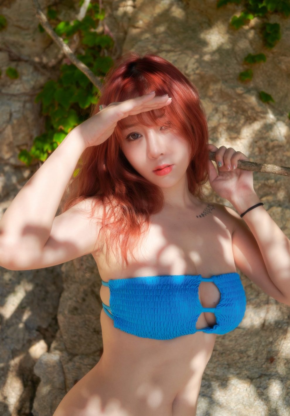 wang yu chun gets naked at the beach, shows her big tits 